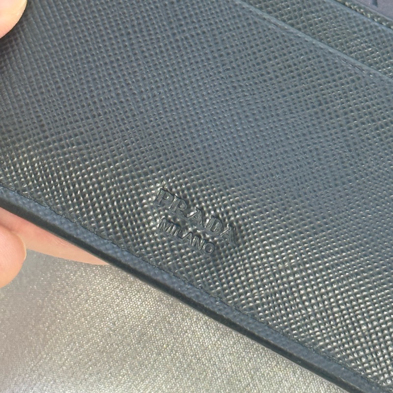 Prada 十字紋牛皮短銀包 2m0738-4