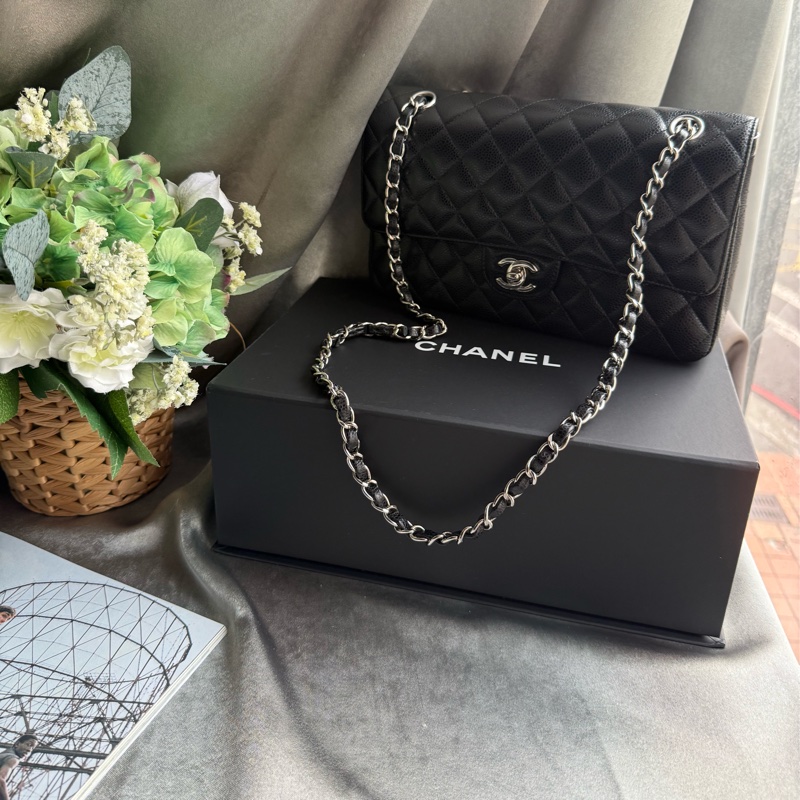 銀釦菱格紋粒紋牛皮 25cm COCO包(黑色)-0