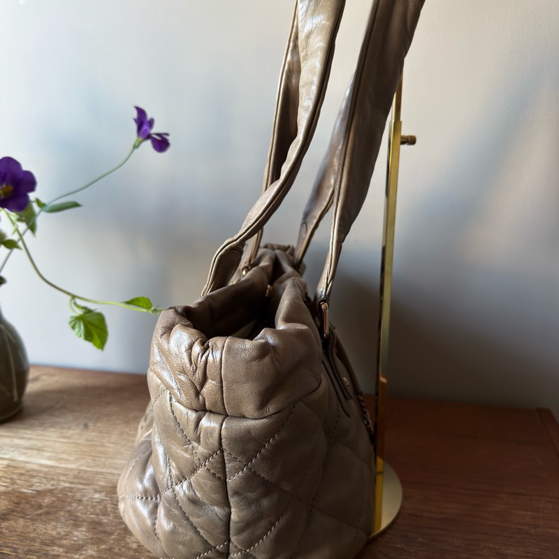 CHANEL 羊皮菱格紋肩背包-8