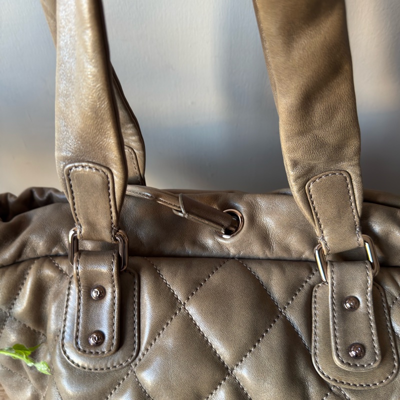 CHANEL 羊皮菱格紋肩背包-10