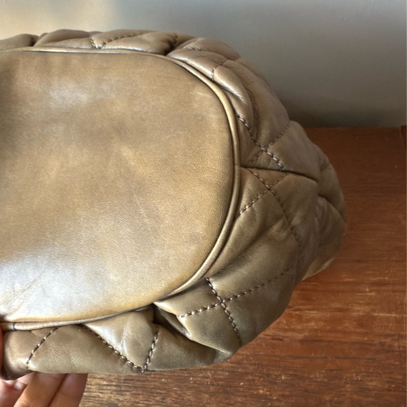 CHANEL 羊皮菱格紋肩背包-14