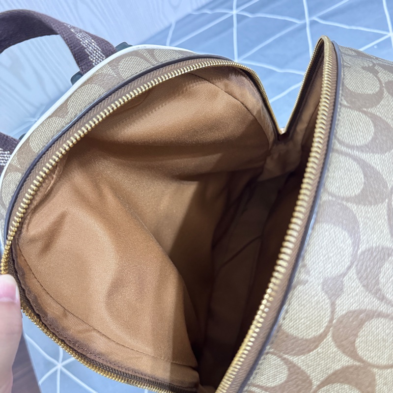 coach後背包 大號-11