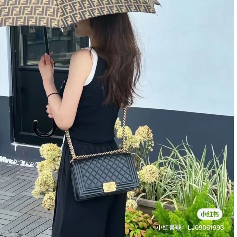 chanel 黑色牛皮 le boy boy 28 鍊條包 帶鍊包 斜背包 肩背包-5