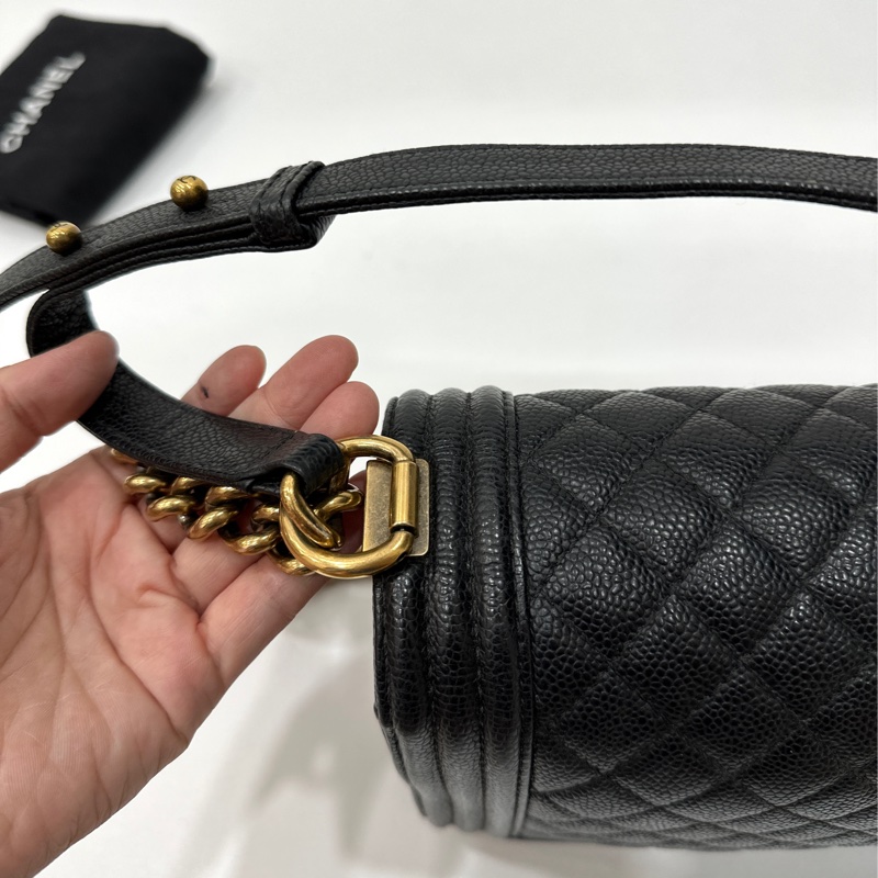 chanel 黑色牛皮 le boy boy 28 鍊條包 帶鍊包 斜背包 肩背包-16