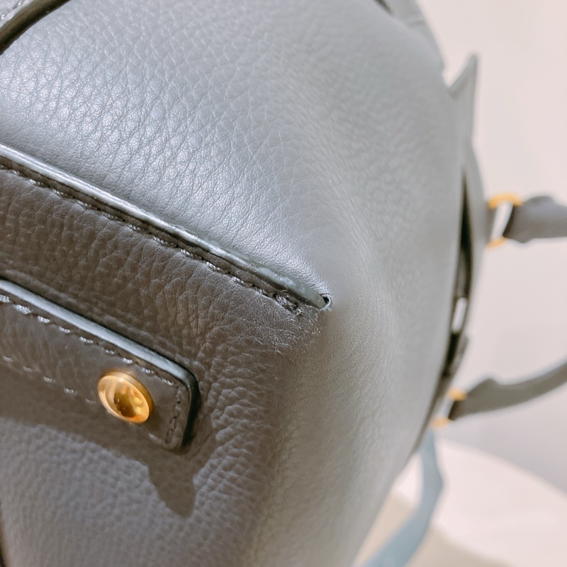 TK1796 Burberry 巴寶莉灰色手挽肩背包The Balt Leather Handbag Grey-32