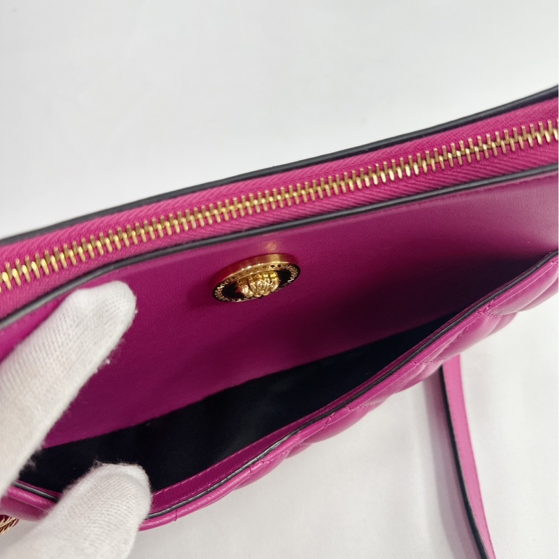 莉亞精品♡Versace 桃粉彎月包 九新美包-15