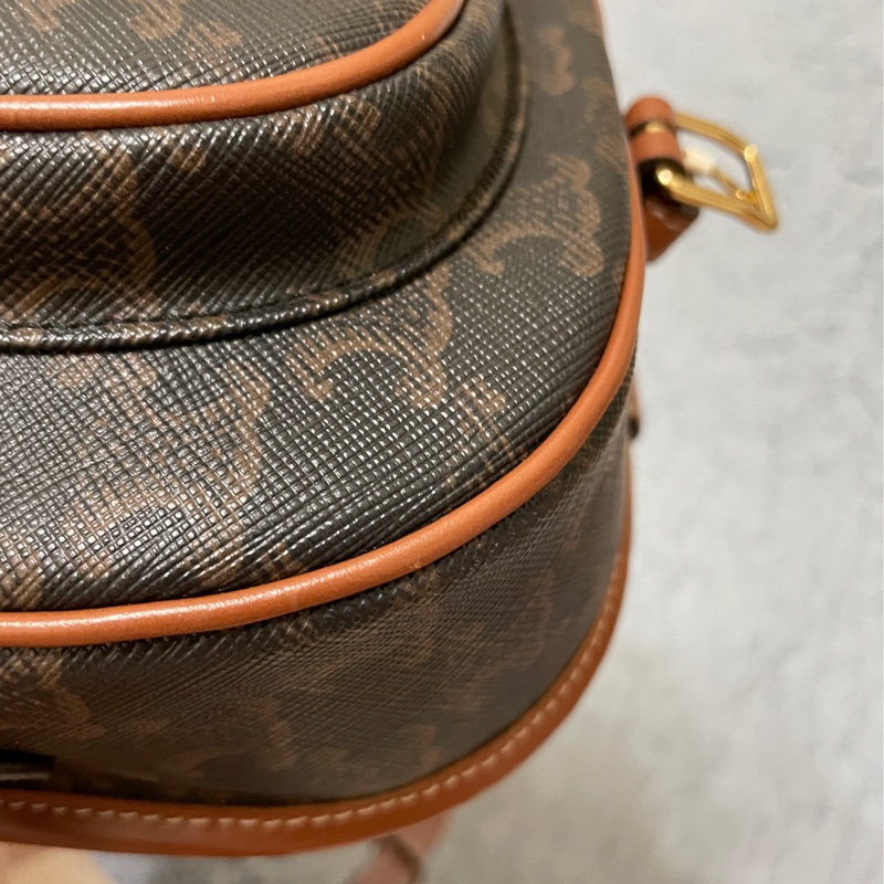 Celine 經典老花馬鞍包 有購證-3