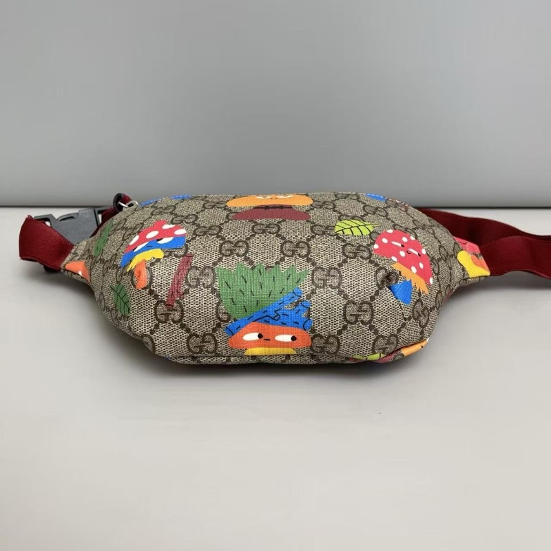 Gucci古馳 兒童腰包 老花蘑菇印花腰包胸包 ,尺寸25×12cm-8