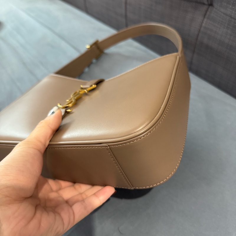 SAINT LAURENT LE 5À7腋下包-7