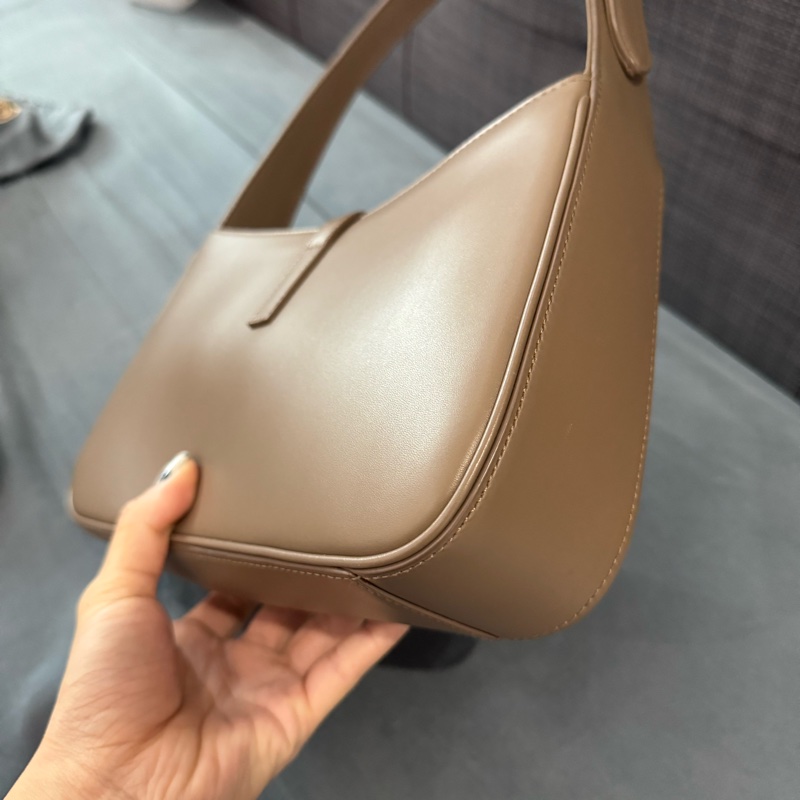 SAINT LAURENT LE 5À7腋下包-17