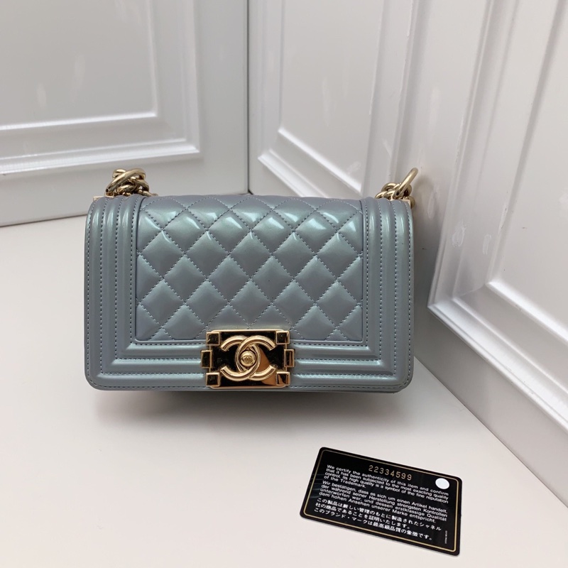 98新 CHANEL 漆皮霧霾藍珠光細閃Leboy 22開-0