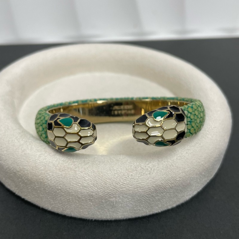 BVLGARI/寶格麗 琺瑯蛇頭珍珠魚皮手鐲 綠色  金屬搭配魚皮材質-0