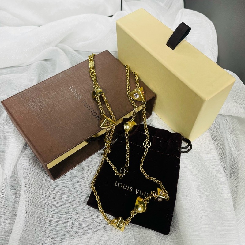 LV/路易威登 金色三角形方塊項鍊 可疊戴 鑲粉鑽 毛衣鏈-0