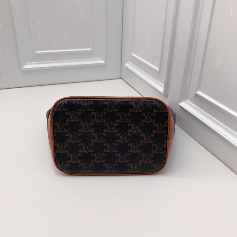 98新CELINE賽琳經典老花水桶包 自重非常輕 容量可觀 -3