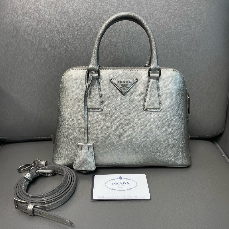 Prada/普拉達 珠光灰十字紋牛皮 貝殼包 女士手提包 肩背包 斜背包-0