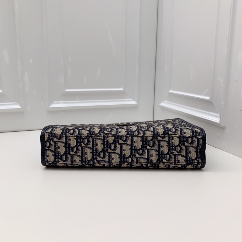 98新 迪奧DIOR 老花 洗漱26 我們自配內膽肩帶 可以多種背法 手拿 斜挎 單肩 完美變身一個日常通勤腋下包 很能裝 也很好搭 性價比真的很高-7