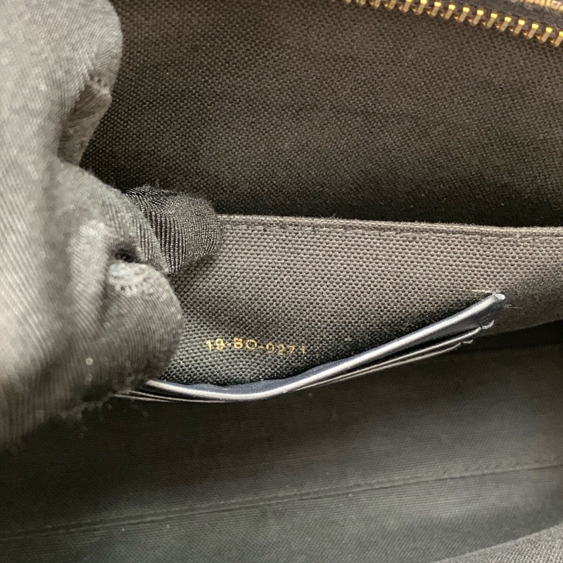 98新 迪奧DIOR 老花 洗漱26 我們自配內膽肩帶 可以多種背法 手拿 斜挎 單肩 完美變身一個日常通勤腋下包 很能裝 也很好搭 性價比真的很高-10