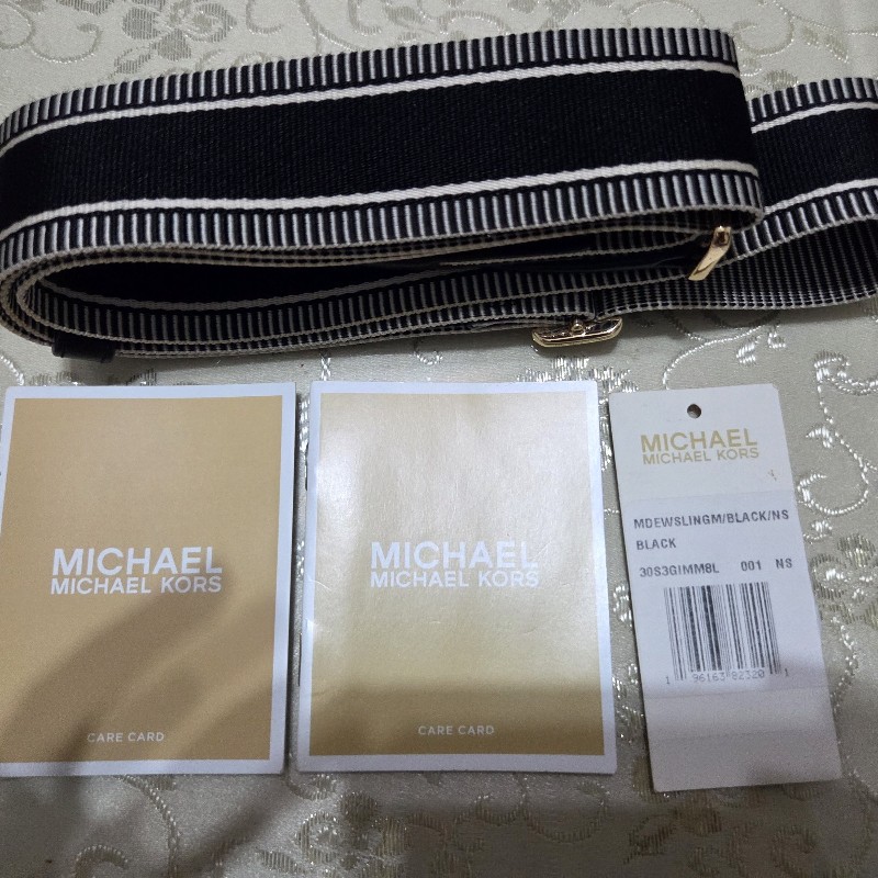 Michael Kors mila 中型馬鞍包-4