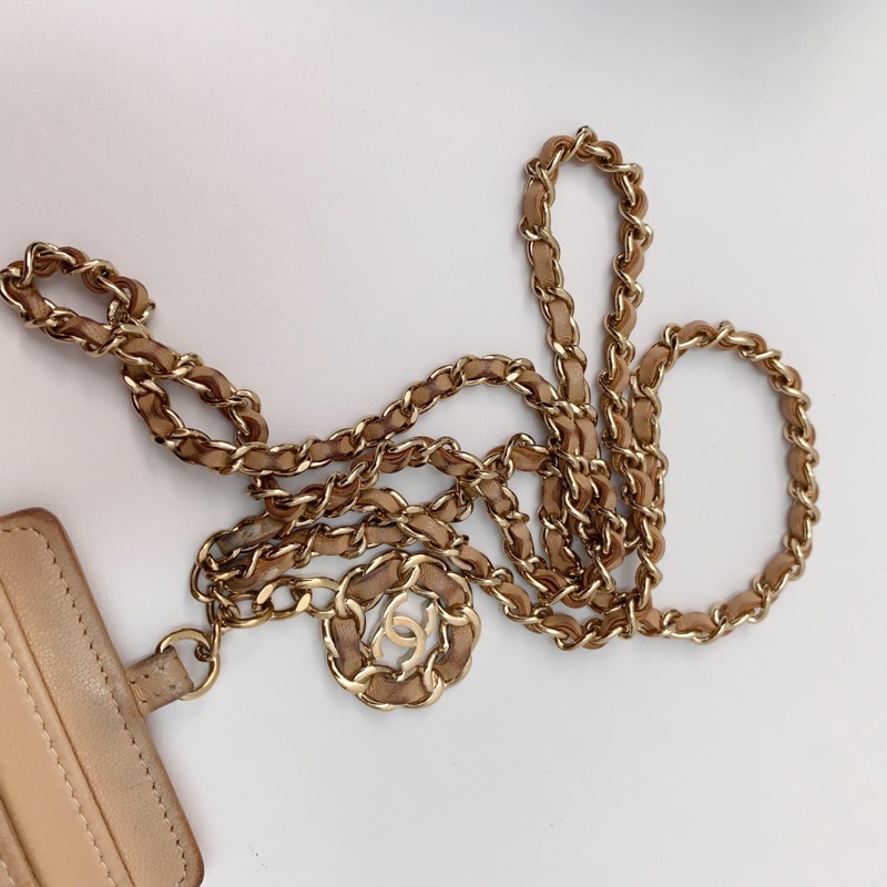 98新 CHANEL 卡其色 卡包 28開 編碼28429481-3