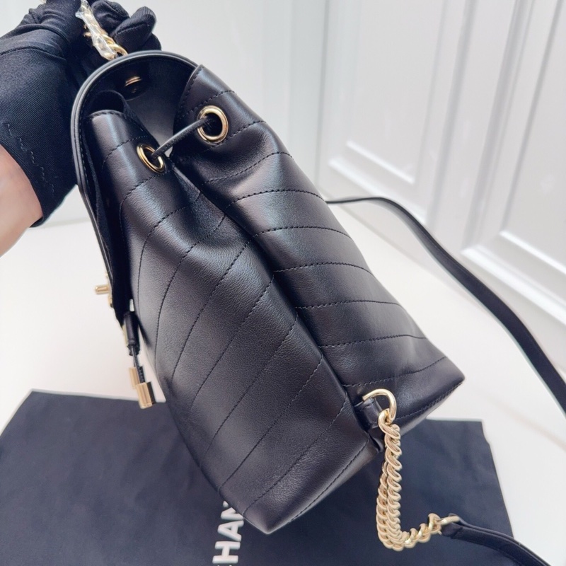 99新Chanel黑金V紋牛皮復古雙肩包 明星款!鐳射26開-4