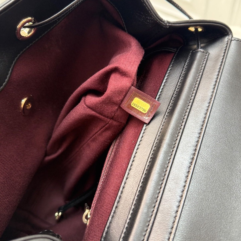 99新Chanel黑金V紋牛皮復古雙肩包 明星款!鐳射26開-9