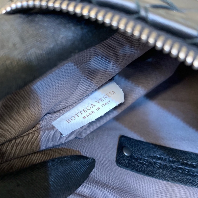 98新 葆蝶家BV小號黑色編織月牙包低調到骨子裡的一款包 皮質手感細膩柔軟 -9