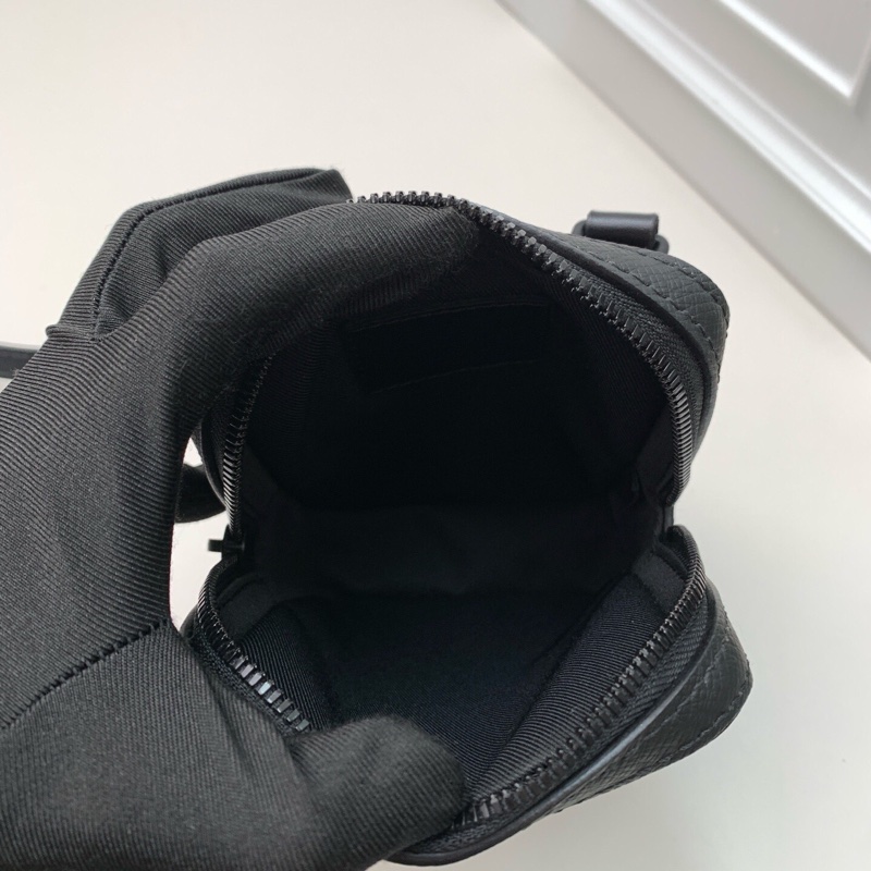 閒置新Louis Vuitton路易威登 Danube Messenger 彩虹秀款相機包芯片款 -8