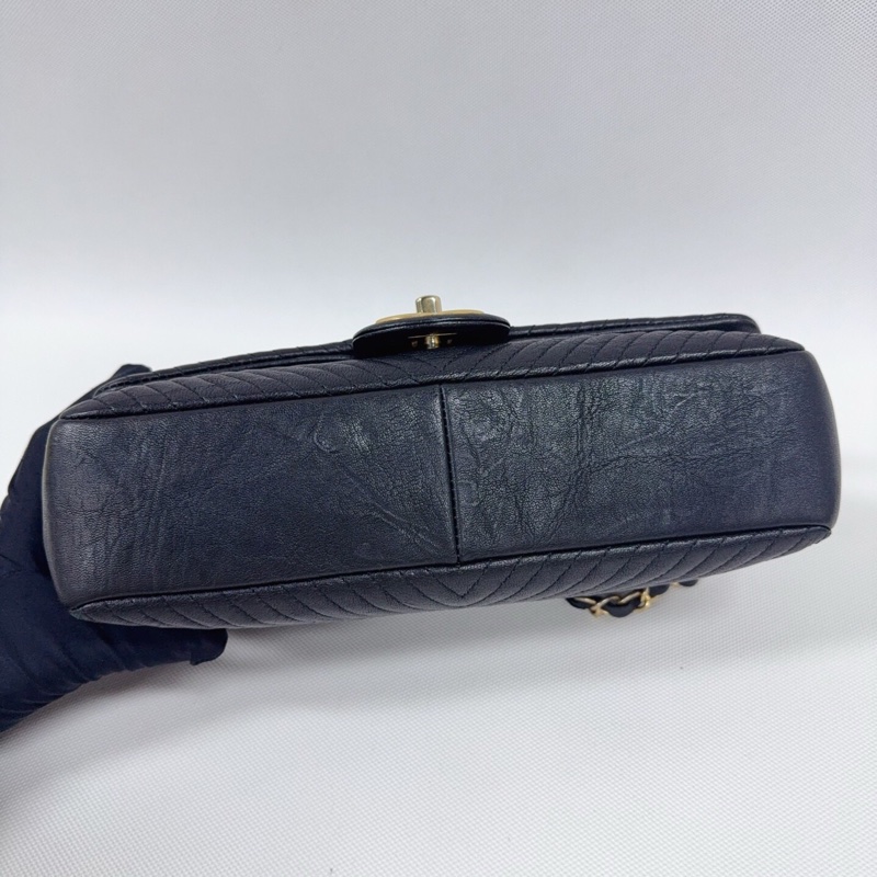 98新Chanel香奈兒 季節款黑金v紋CF鏈條包-3