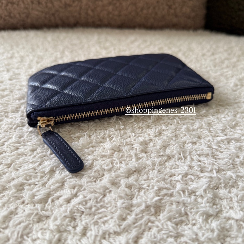 香奈兒 Chanel 全新品 一字拉鏈包 深藍色 金釦 荔枝牛皮-3