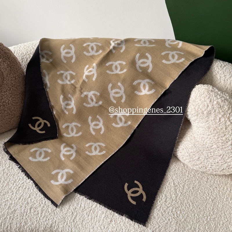 沒有了 香奈兒 25B 駝色米色黑色雙面滿版logo大披肩-0