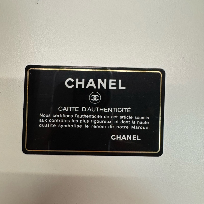 Chanel 經典款荔枝牛皮菱格紋金扣短夾-13