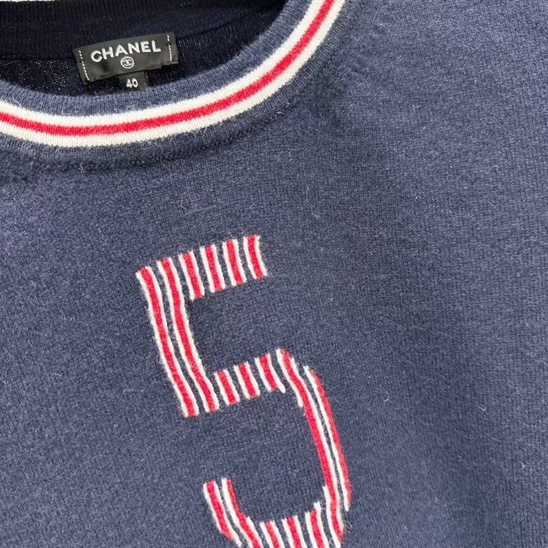 ⭐️ Chanel Top 毛衣-5