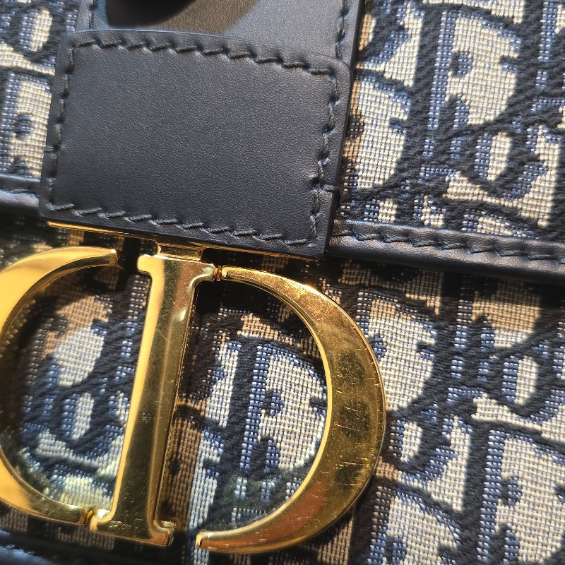 Dior蒙田包30 Montaigne 鏈帶包
藍色 Dior Oblique 緹花-17