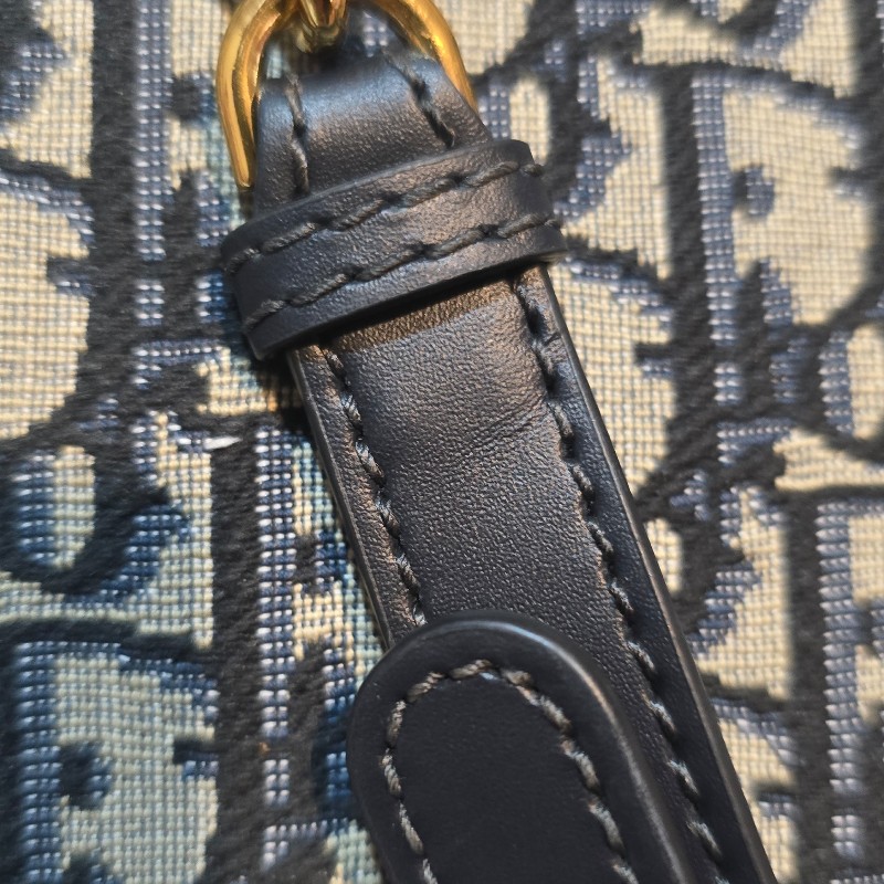Dior蒙田包30 Montaigne 鏈帶包
藍色 Dior Oblique 緹花-21