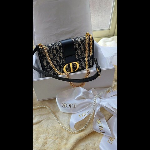 Dior蒙田包30 Montaigne 鏈帶包
藍色 Dior Oblique 緹花