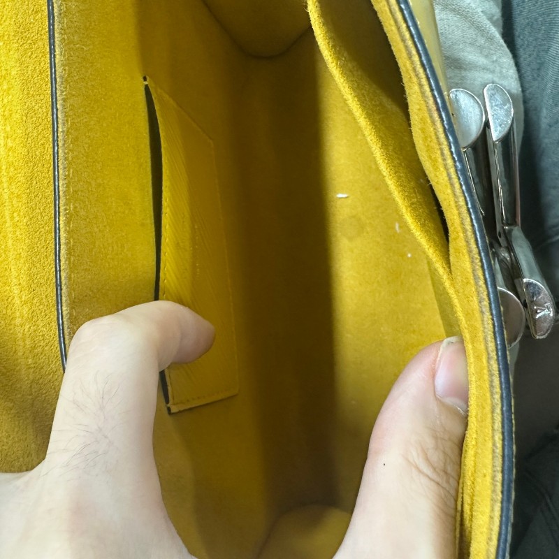 LV/路易威登 Twist 中號 扭扭包 黃色 限量小鳥刺繡 Epi水波紋牛皮 肩背包 斜背包 2016 尺寸:23×17×5cm-7