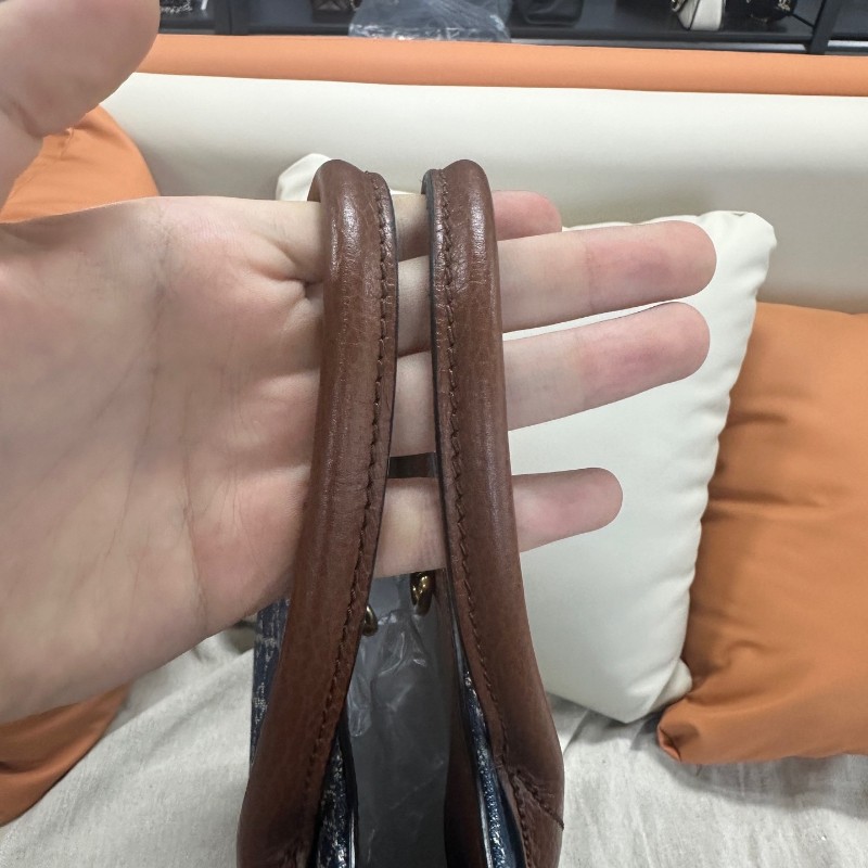 Gucci/古馳 牛仔老花琴譜托特包 中號 牛奶丹寧 手提包 肩背包附紅藍織布寬肩帶 尺寸:38×36cm-6