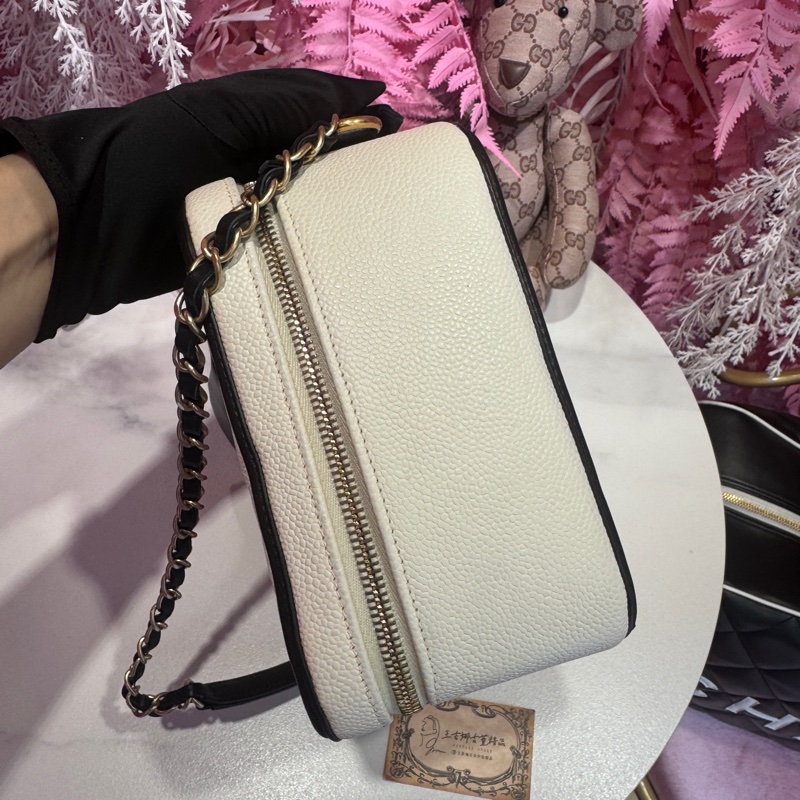 Chanel 黑白化妝箱/相機包斜背包/王吉娜古董精品-5