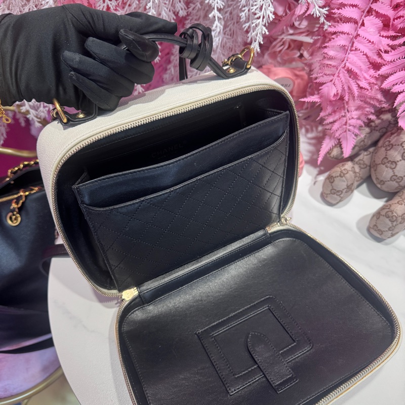 Chanel 黑白化妝箱/相機包斜背包/王吉娜古董精品-8