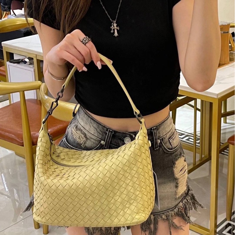 BOTTEGA VENETA BV 葆蝶家 全皮 小雞黃 淡土黃 編織 便當包 飯盒包 手提包 肩背包 側背包 腋下包-2