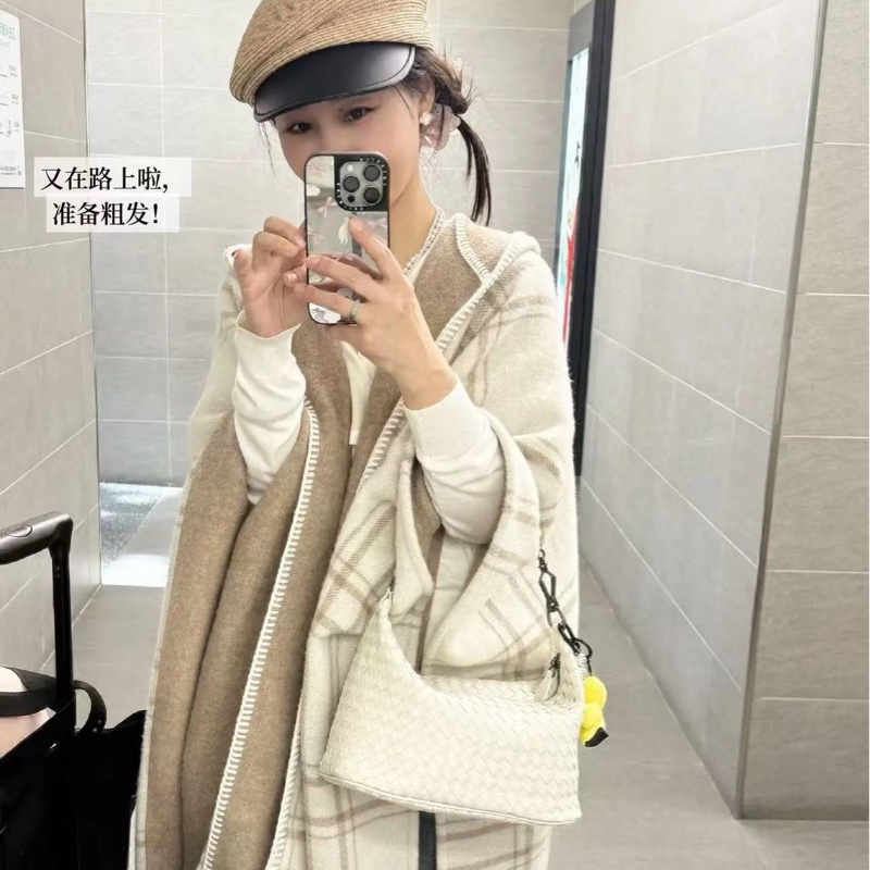 BOTTEGA VENETA BV 葆蝶家 全皮 小雞黃 淡土黃 編織 便當包 飯盒包 手提包 肩背包 側背包 腋下包-7