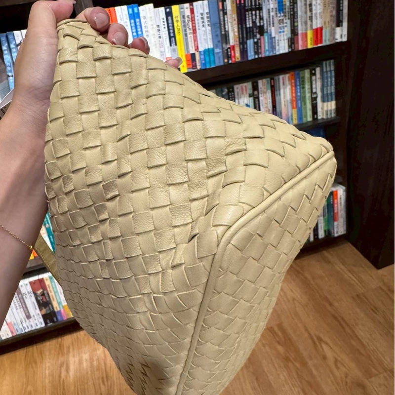 BOTTEGA VENETA BV 葆蝶家 全皮 小雞黃 淡土黃 編織 便當包 飯盒包 手提包 肩背包 側背包 腋下包-12