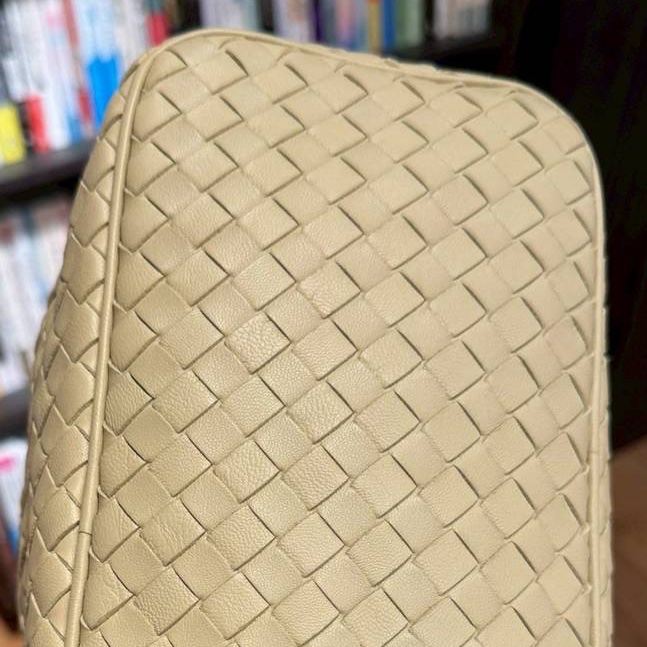 BOTTEGA VENETA BV 葆蝶家 全皮 小雞黃 淡土黃 編織 便當包 飯盒包 手提包 肩背包 側背包 腋下包-19