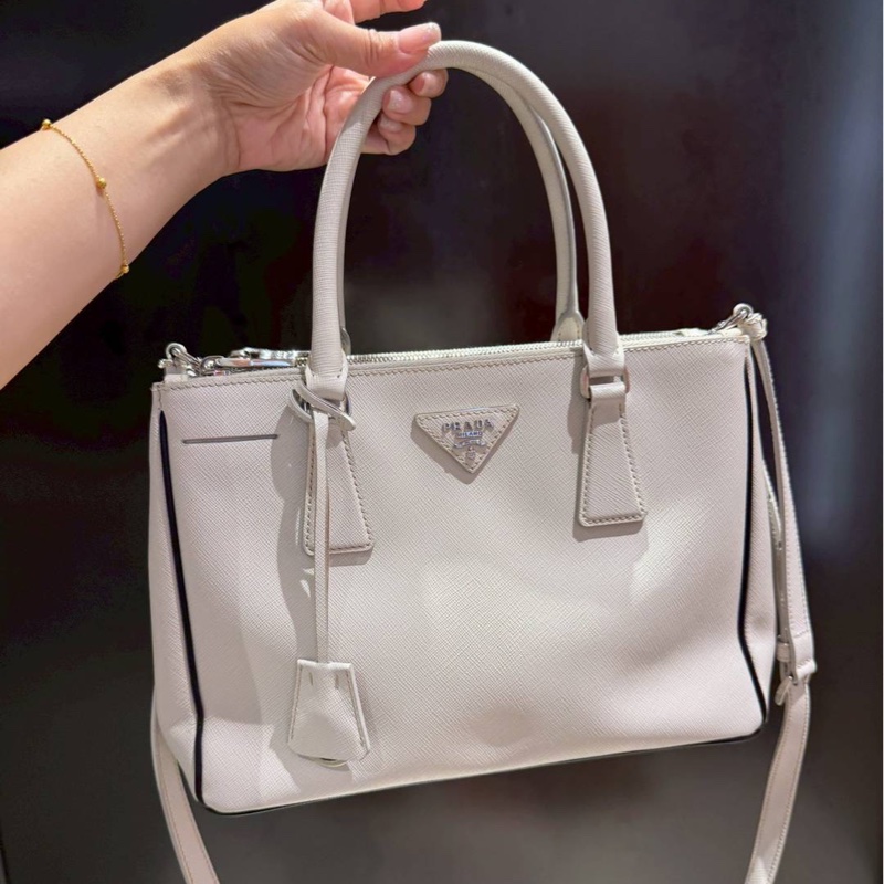 PRADA 冰川白 黑邊 殺手包 手提包 斜背包 肩背包 側背包-1
