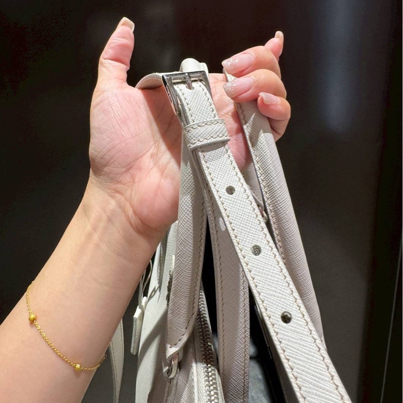 PRADA 冰川白 黑邊 殺手包 手提包 斜背包 肩背包 側背包-12