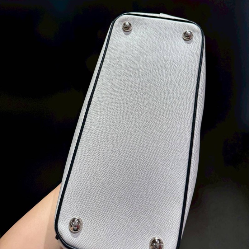 PRADA 冰川白 黑邊 殺手包 手提包 斜背包 肩背包 側背包-14