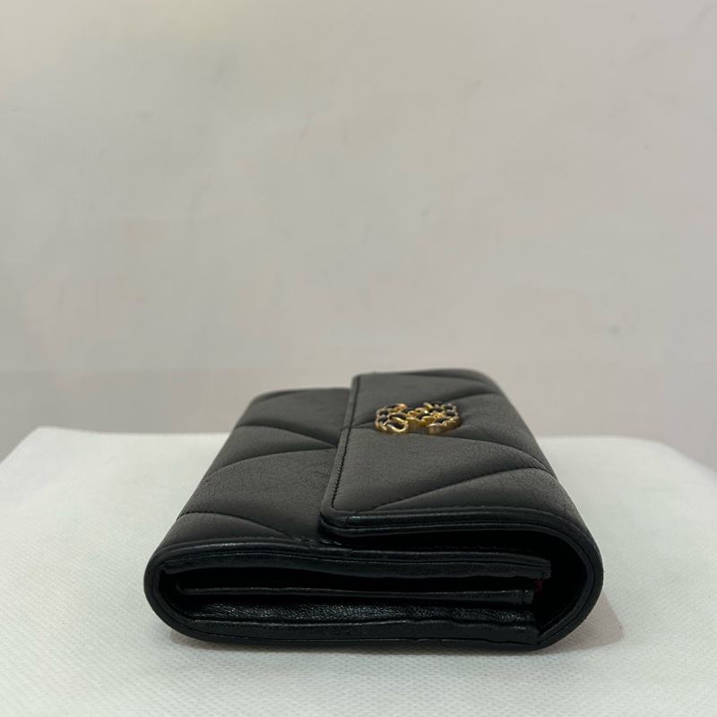 CHANEL 19系列黑牛皮二折釦長夾-3