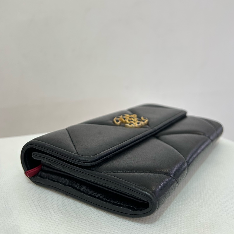 CHANEL 19系列黑牛皮二折釦長夾-5
