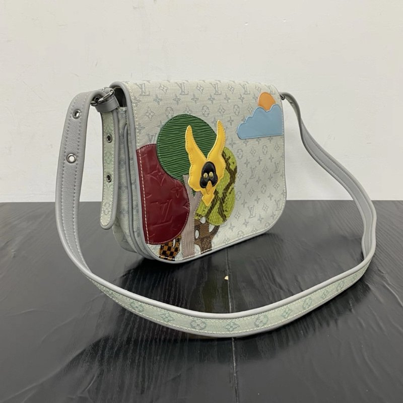 LV 童話限定動物園系列系列肩背郵差包 24*20 98新配件塵袋-1