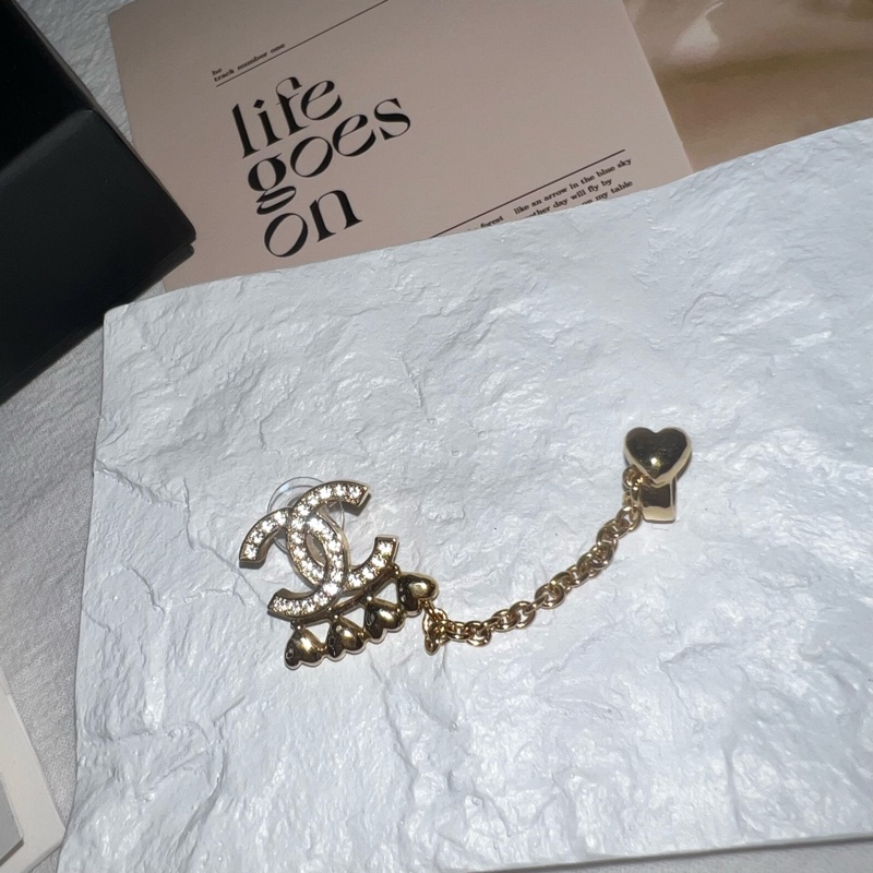 ෆ Chanel愛心耳骨夾耳釘-4